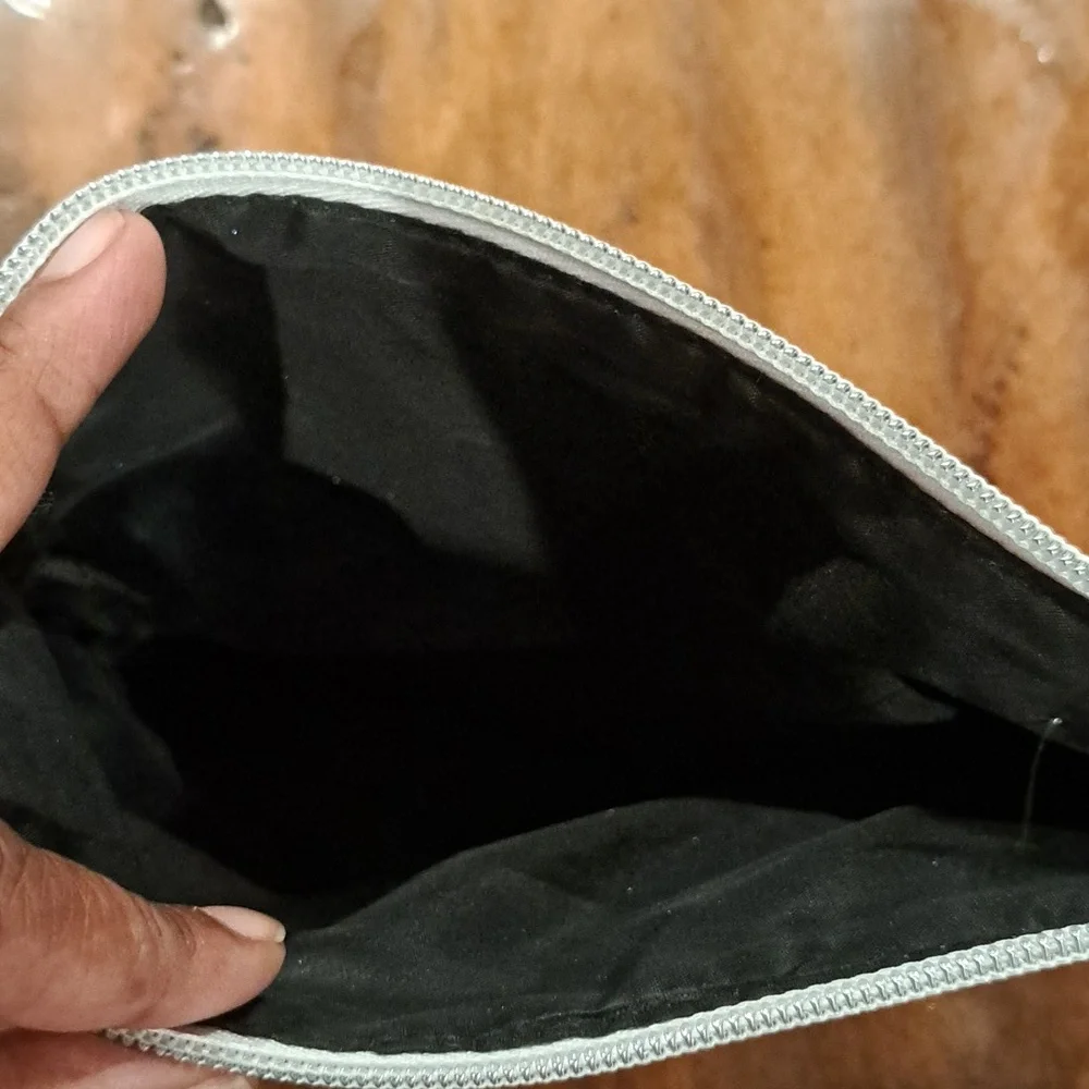Révive Makeup Travel Rainbow Bag